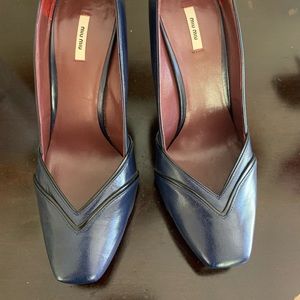 Miu Miu beautiful blue and black pumps size 8.5